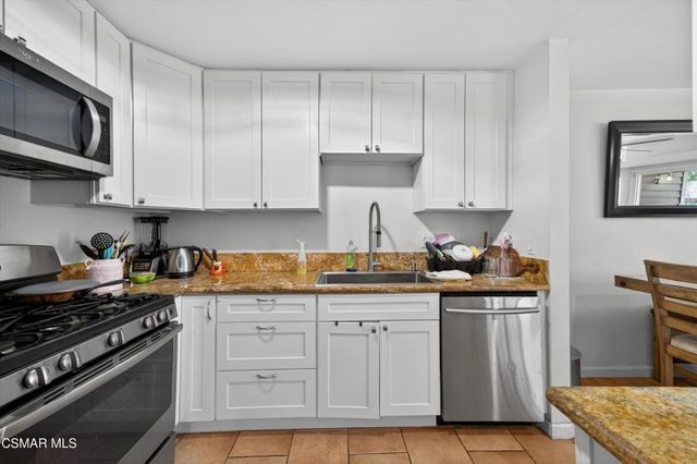 9946 Sepulveda Boulevard 4, San Fernando, CA 91345
