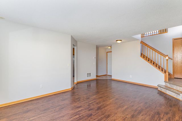 15684 Finewood Court, Apple Valley, MN 55124