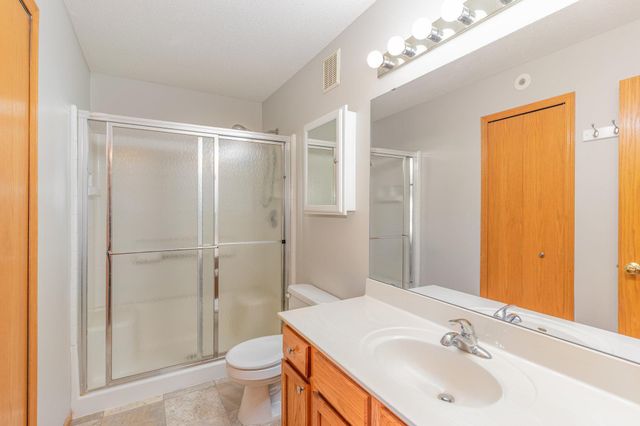 15684 Finewood Court, Apple Valley, MN 55124