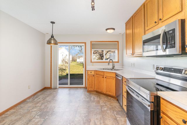 15684 Finewood Court, Apple Valley, MN 55124