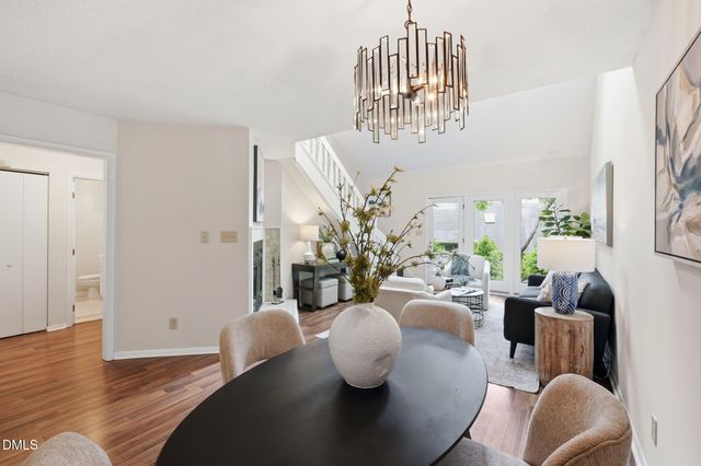 127 Essex Drive, Chapel Hill, NC 27514