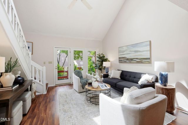 127 Essex Drive, Chapel Hill, NC 27514