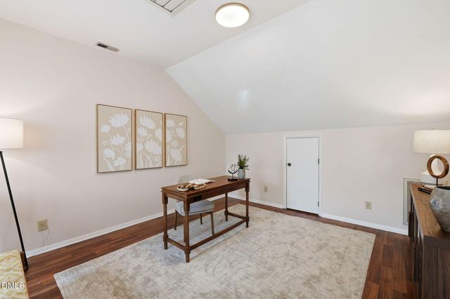 127 Essex Drive, Chapel Hill, NC 27514