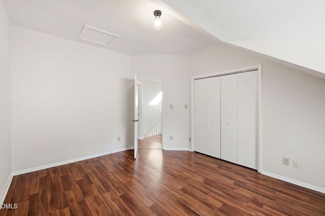 127 Essex Drive, Chapel Hill, NC 27514