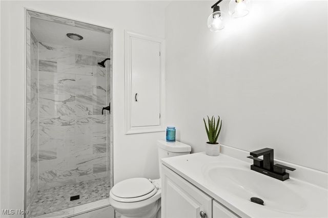 345 Roshon Drive, Medina, OH 44256