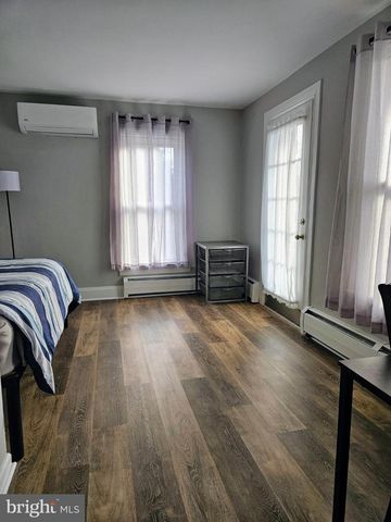 279 W MAIN ST, Hummelstown, PA 17036