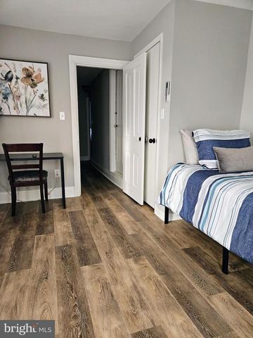 279 W MAIN ST, Hummelstown, PA 17036