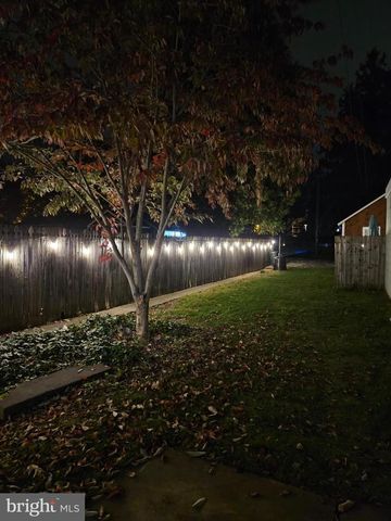 279 W MAIN ST, Hummelstown, PA 17036