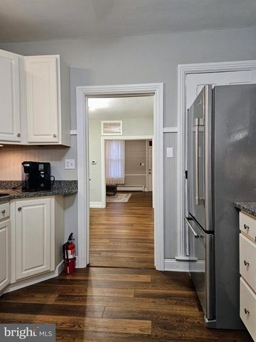 279 W MAIN ST, Hummelstown, PA 17036