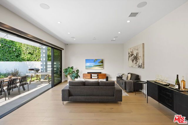 12341 Addison Street, Valley Village, CA 91607
