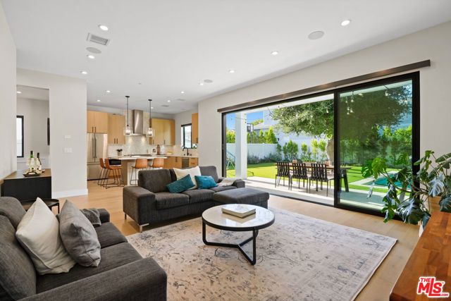 12341 Addison Street, Valley Village, CA 91607