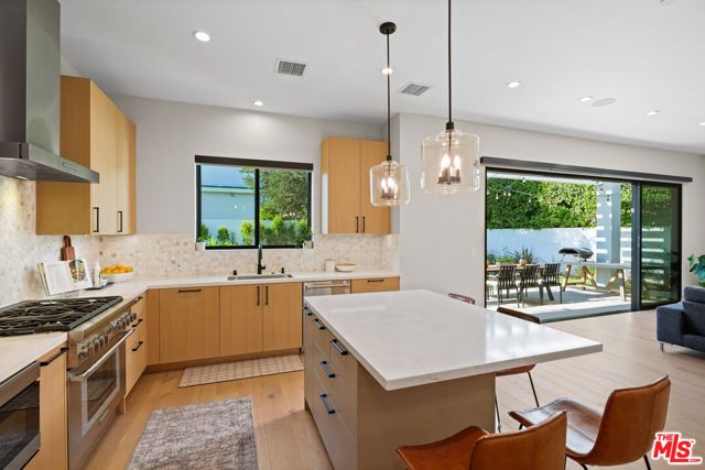 12341 Addison Street, Valley Village, CA 91607