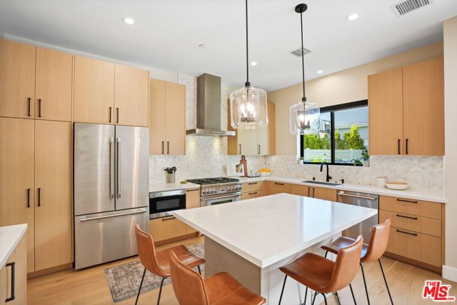 12341 Addison Street, Valley Village, CA 91607