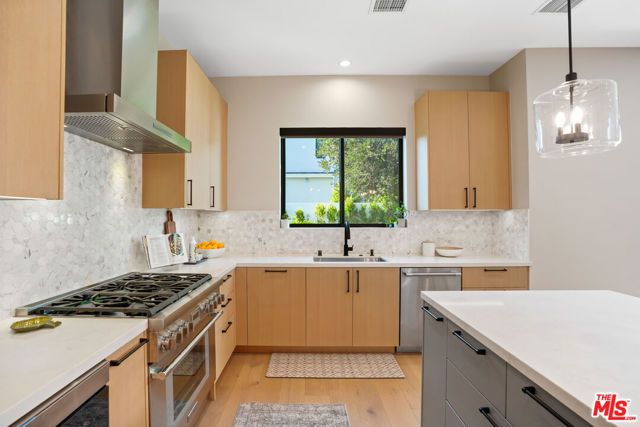 12341 Addison Street, Valley Village, CA 91607