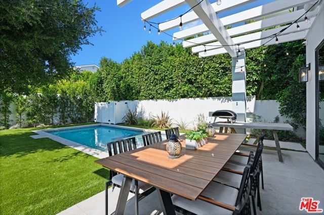 12341 Addison Street, Valley Village, CA 91607