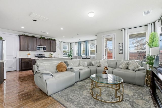 152 Riverhill DR, Georgetown, TX 78628