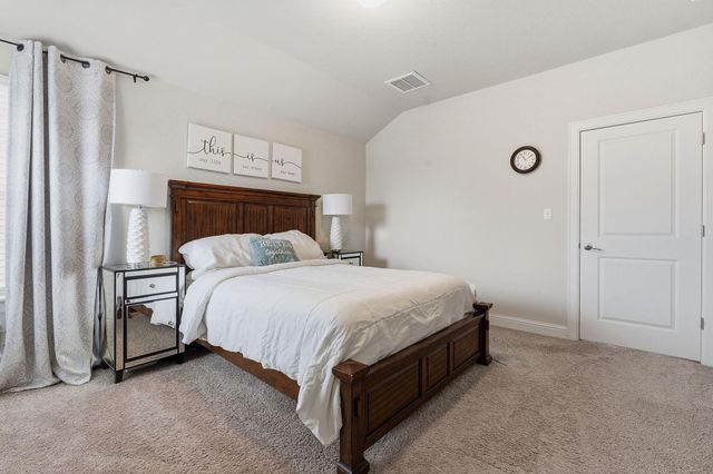 152 Riverhill DR, Georgetown, TX 78628