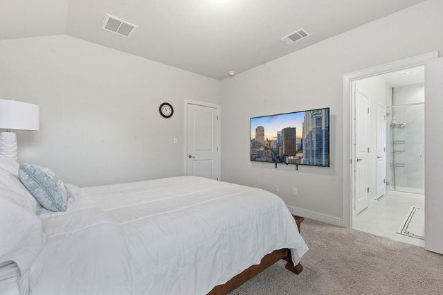 152 Riverhill DR, Georgetown, TX 78628