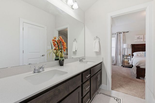 152 Riverhill DR, Georgetown, TX 78628