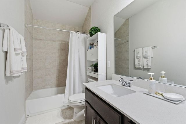 152 Riverhill DR, Georgetown, TX 78628