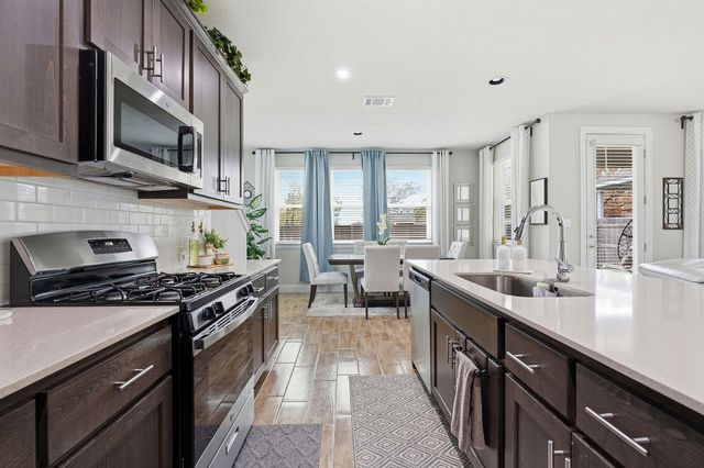 152 Riverhill DR, Georgetown, TX 78628