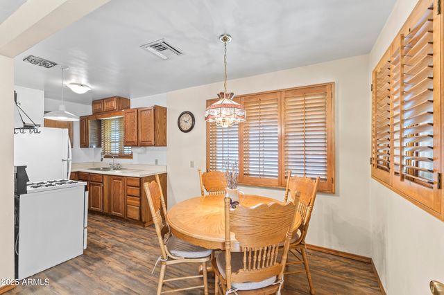 2047 W CAMBRIDGE Avenue, Phoenix, AZ 85009