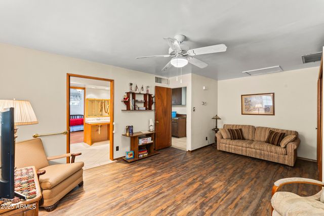 2047 W CAMBRIDGE Avenue, Phoenix, AZ 85009