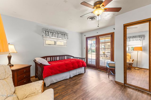 2047 W CAMBRIDGE Avenue, Phoenix, AZ 85009