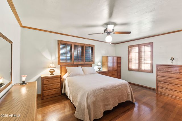 2047 W CAMBRIDGE Avenue, Phoenix, AZ 85009