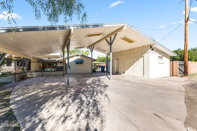 2047 W CAMBRIDGE Avenue, Phoenix, AZ 85009
