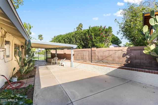 2047 W CAMBRIDGE Avenue, Phoenix, AZ 85009
