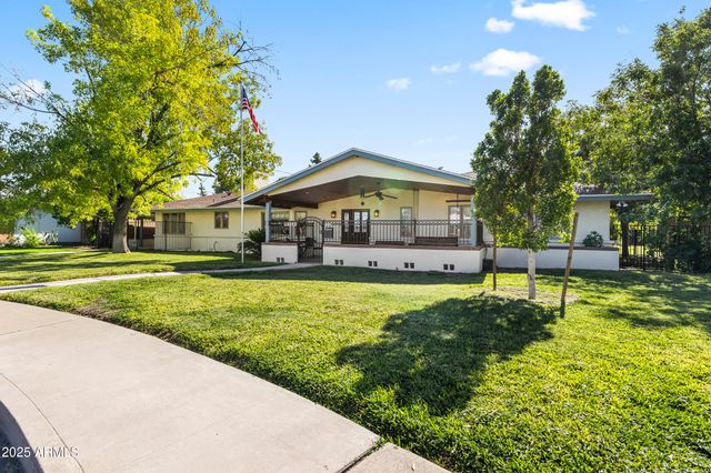 2047 W CAMBRIDGE Avenue, Phoenix, AZ 85009