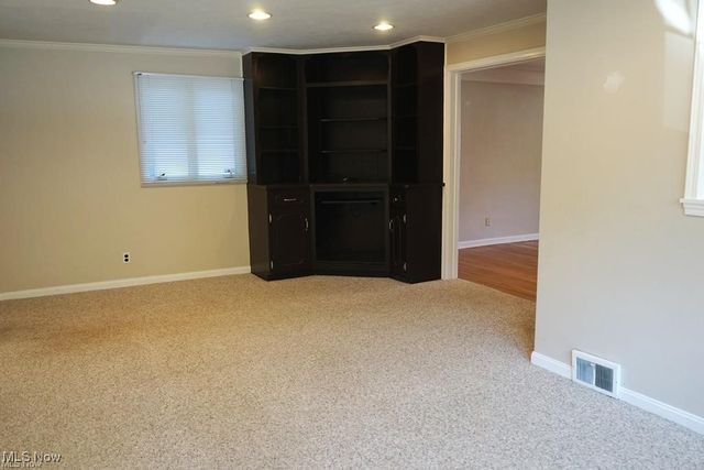 4050 Silsby Road, University Heights, OH 44118