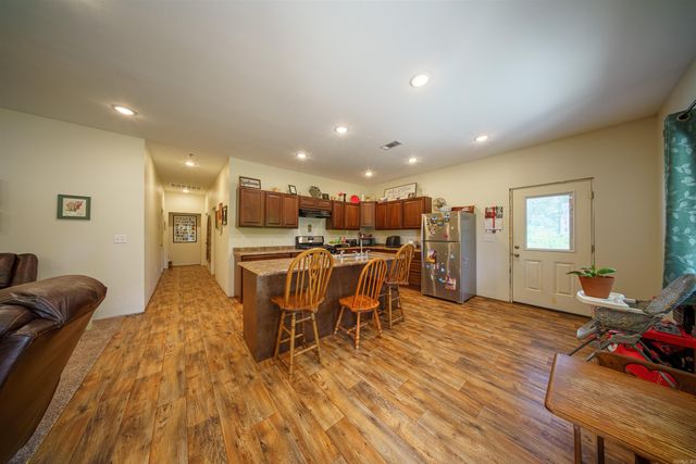 958 AR Hwy. 167, Cave City, AR 72521