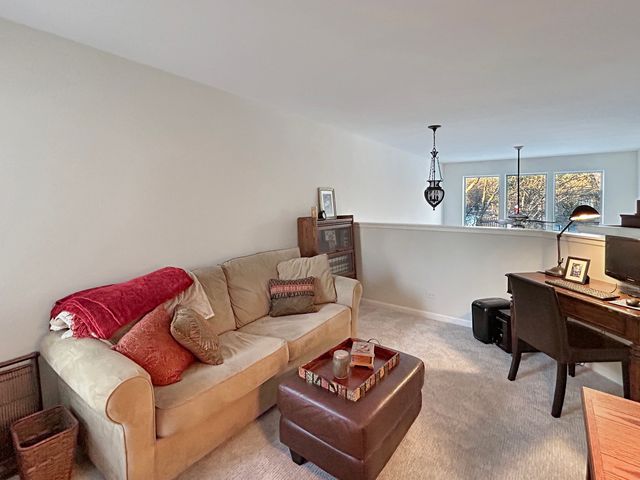 1726 Dixon Drive, Lisle, IL 60532