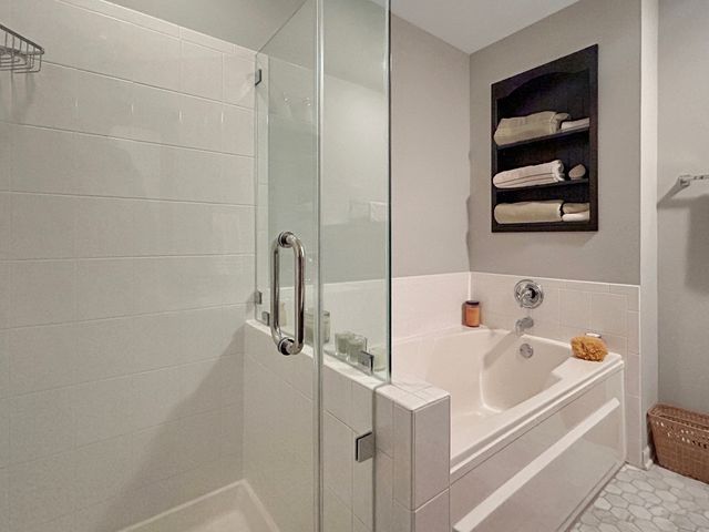 1726 Dixon Drive, Lisle, IL 60532