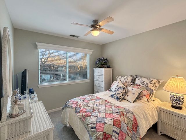 1726 Dixon Drive, Lisle, IL 60532