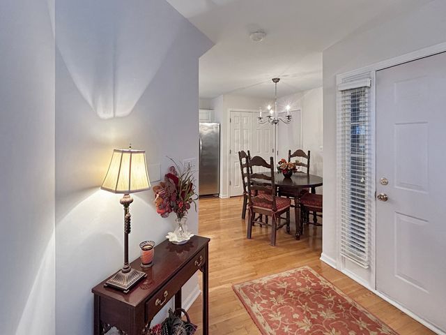 1726 Dixon Drive, Lisle, IL 60532