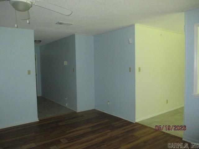 16 Glade Rd, Jacksonville, AR 72076