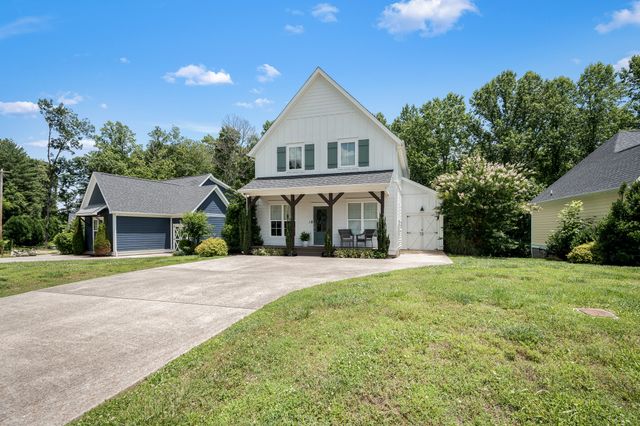 185 Evans Dr, Tullahoma, TN 37388