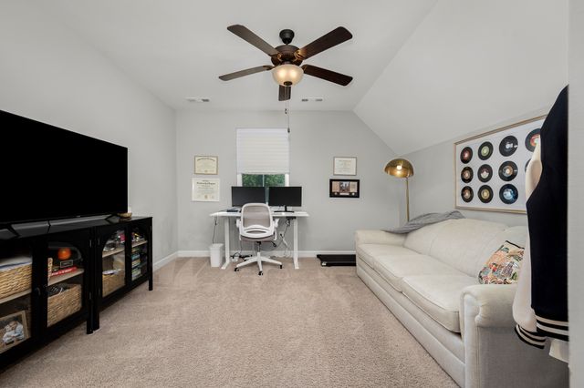 185 Evans Dr, Tullahoma, TN 37388