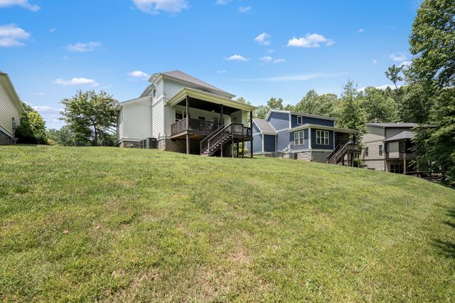 185 Evans Dr, Tullahoma, TN 37388