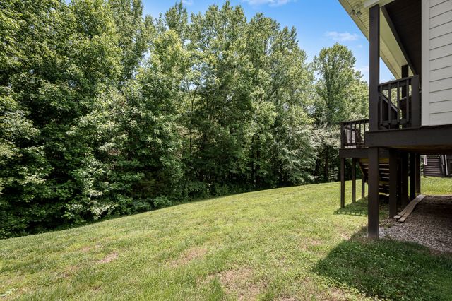185 Evans Dr, Tullahoma, TN 37388