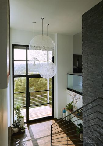 4713 Via Media, Austin, TX 78746