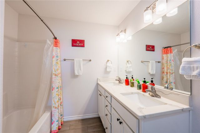 1710 Fishermans Cove Road, Port Aransas, TX 78373