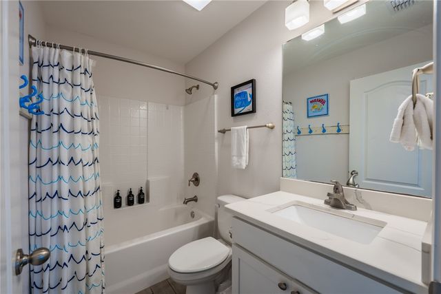 1710 Fishermans Cove Road, Port Aransas, TX 78373