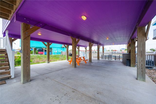 1710 Fishermans Cove Road, Port Aransas, TX 78373