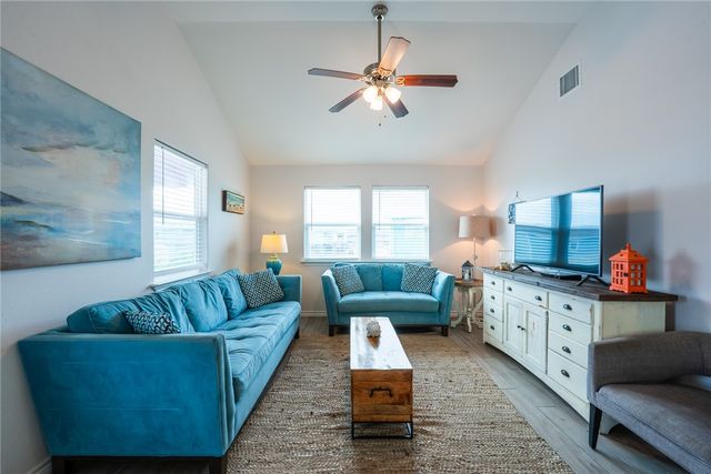 1710 Fishermans Cove Road, Port Aransas, TX 78373