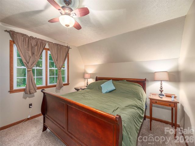 649 Acres View Drive, Waynesville, NC 28786