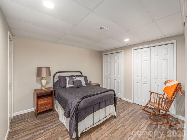 649 Acres View Drive, Waynesville, NC 28786